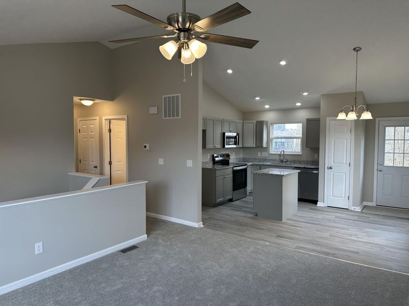 7681 Falls Creek Way, Burlington, KY 41005 Photo 2