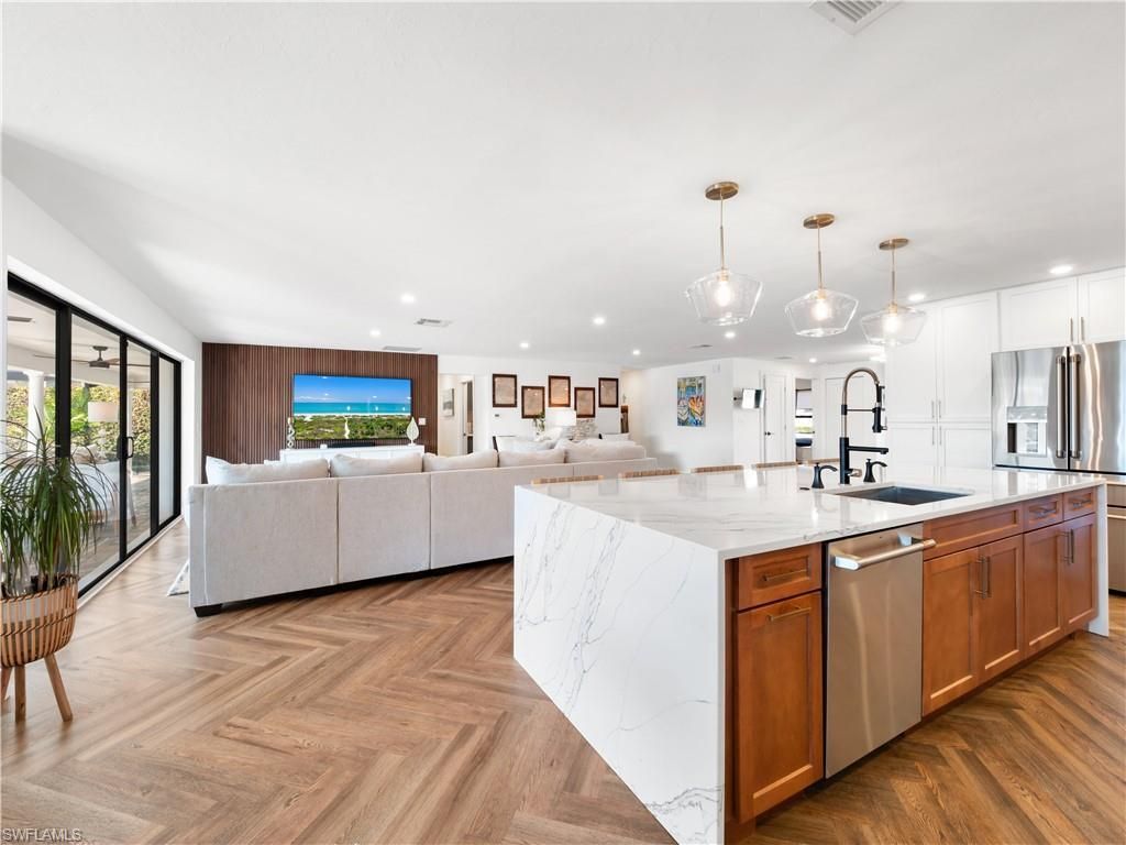 6610 Joanna Cir, Fort Myers, FL 33919 Photo