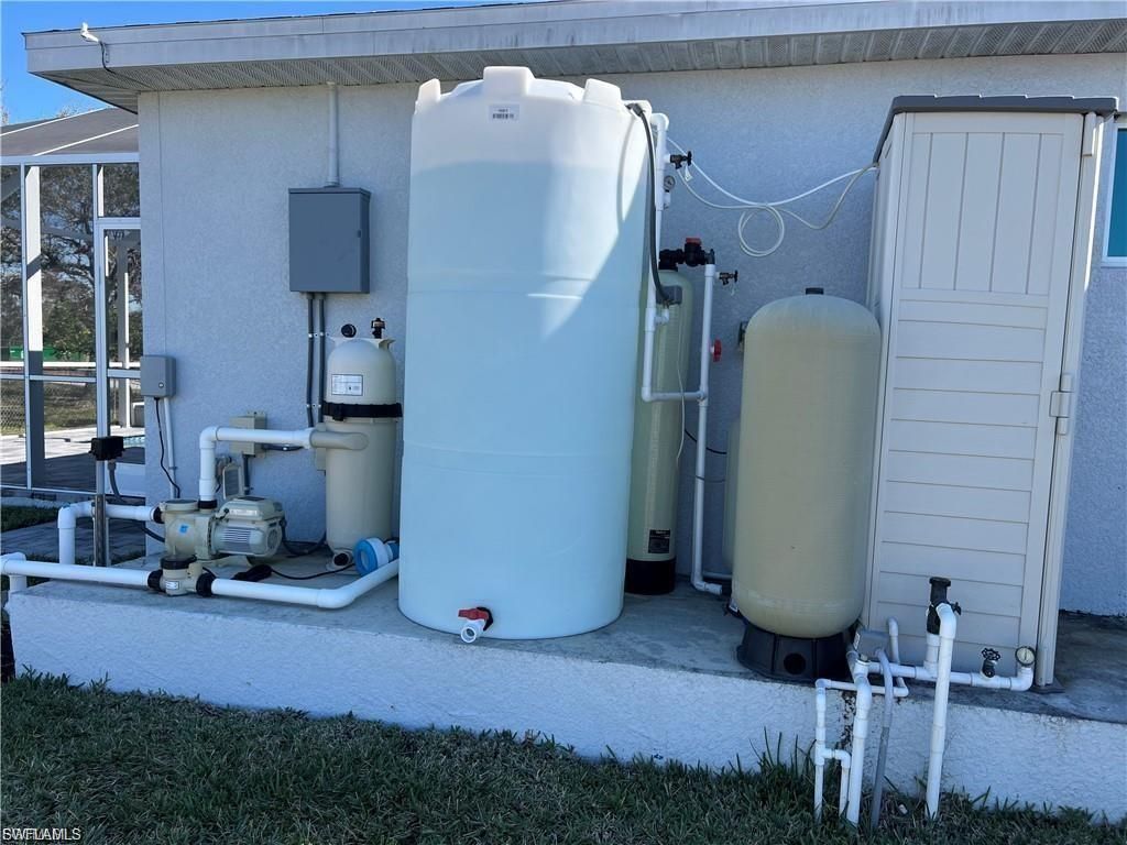 4211 NE 19th Ave , Cape Coral, FL 33909 Photo