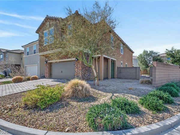 7035 Toll Mountain Street, North Las Vegas, NV 89086