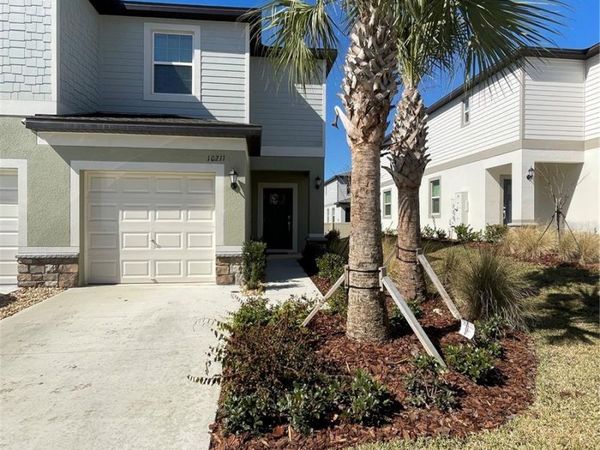 10211 TRUMPET HONEYSUCKLE WAY, SAN ANTONIO, FL 33576