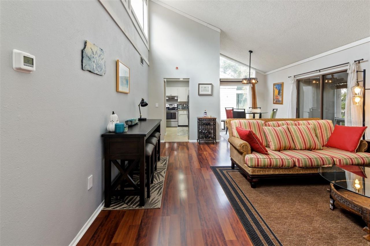 2224 Bahia Vista Street, Unit E6, Sarasota, FL 34239 Photo