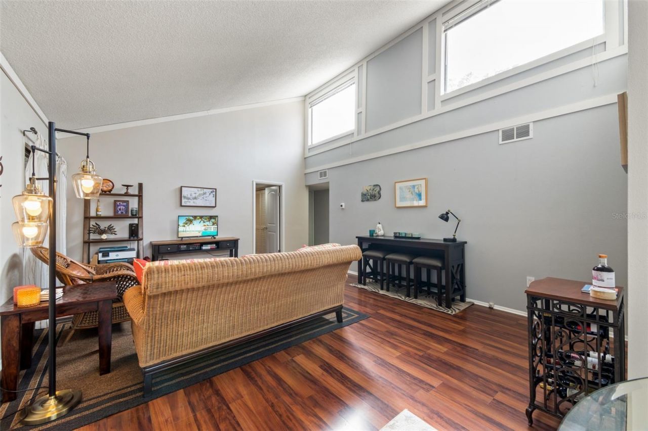 2224 Bahia Vista Street, Unit E6, Sarasota, FL 34239 Photo