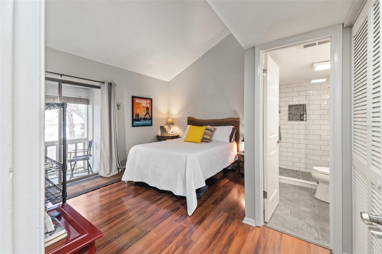 2224 Bahia Vista Street, Unit E6, Sarasota, FL 34239 Photo