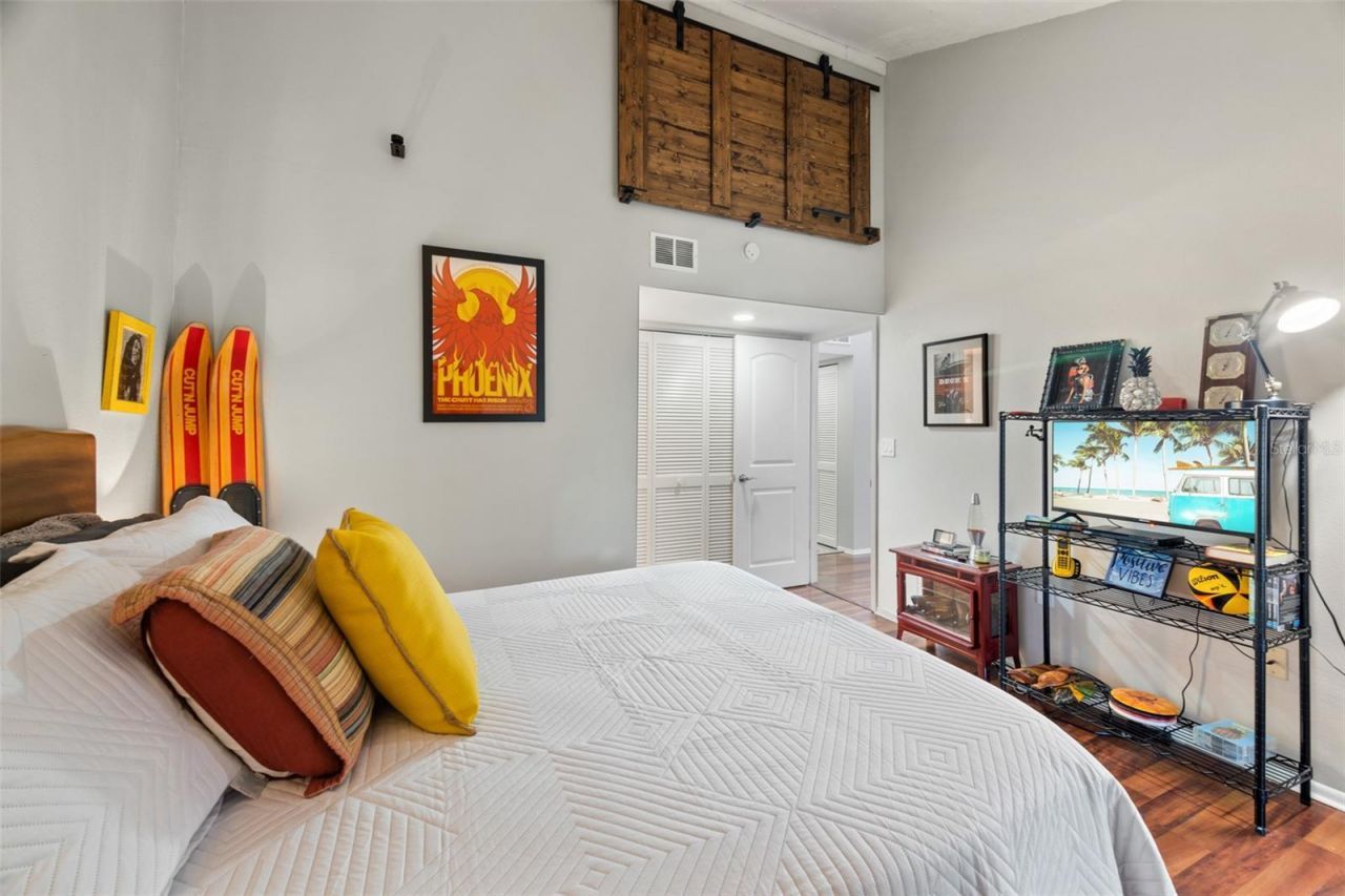 2224 Bahia Vista Street, Unit E6, Sarasota, FL 34239 Photo