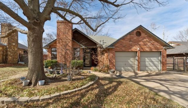 9908 N 107th East Avenue, Owasso, OK 74055 Main Photo