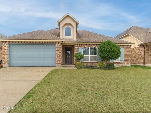 103 Cautillion Drive, Youngsville, LA 70592