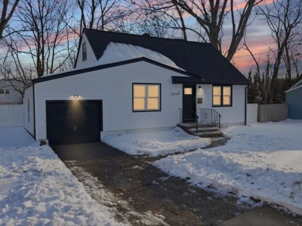 5 Lois Ave, East Brunswick, NJ 08816