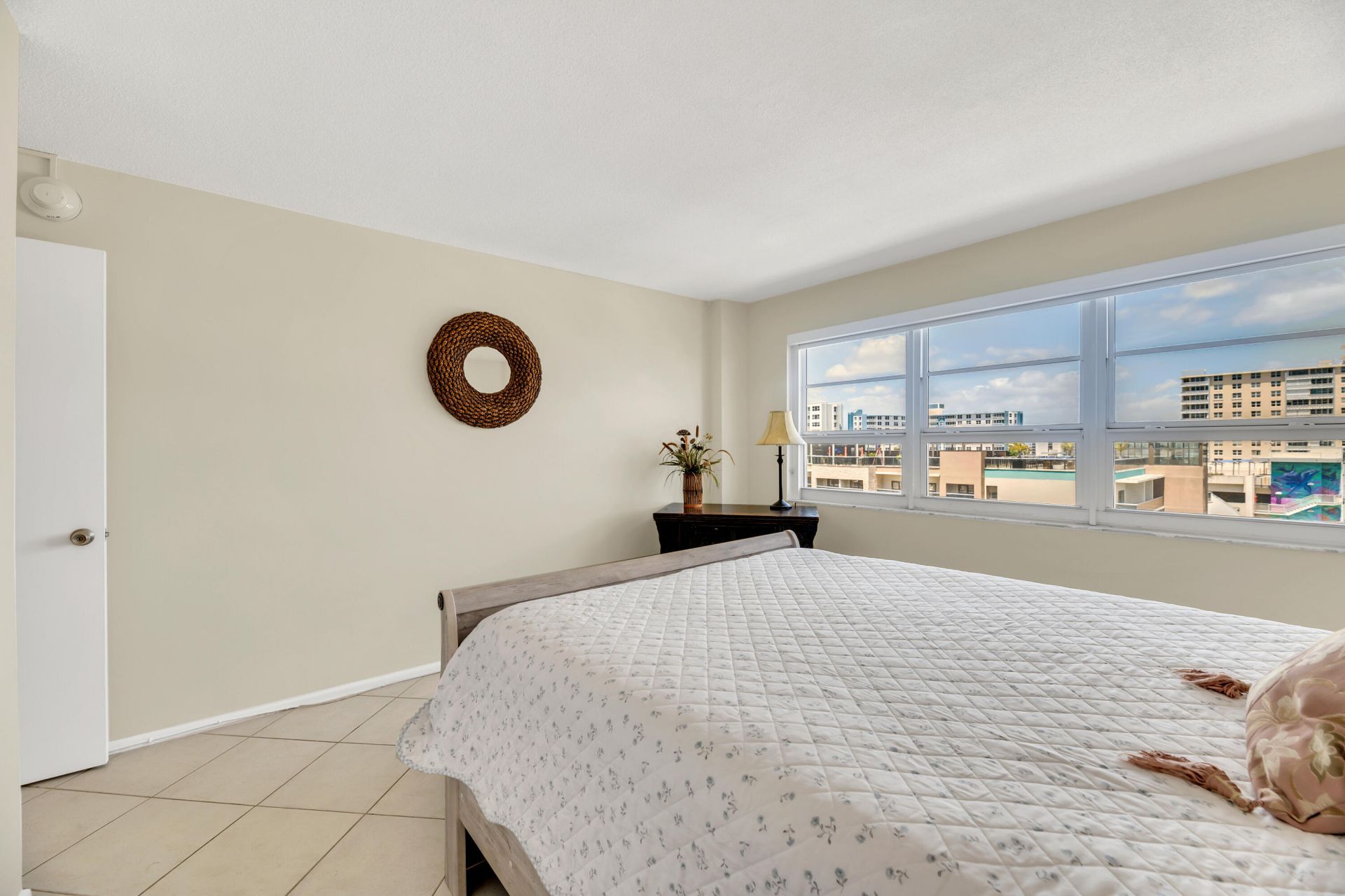 133 N Pompano Beach Boulevard, Unit 708, Pompano Beach, FL 33062 Photo