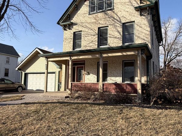 303 W Main Street, Waukon, IA 52172