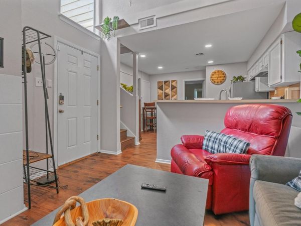 5608 Cougar DR, Unit 226, Austin, TX 78745