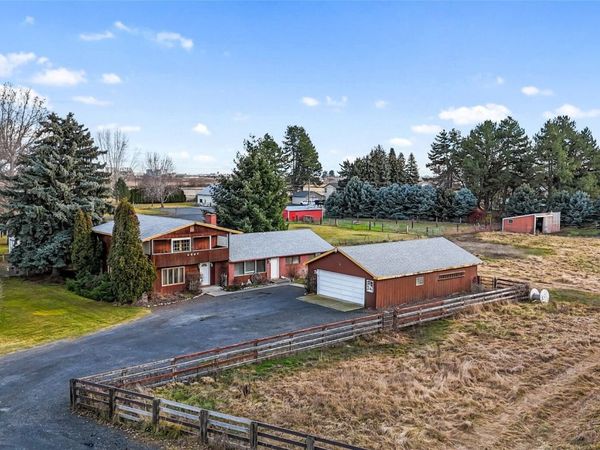 4537 Dunn Street NE, Moses Lake, WA 98837