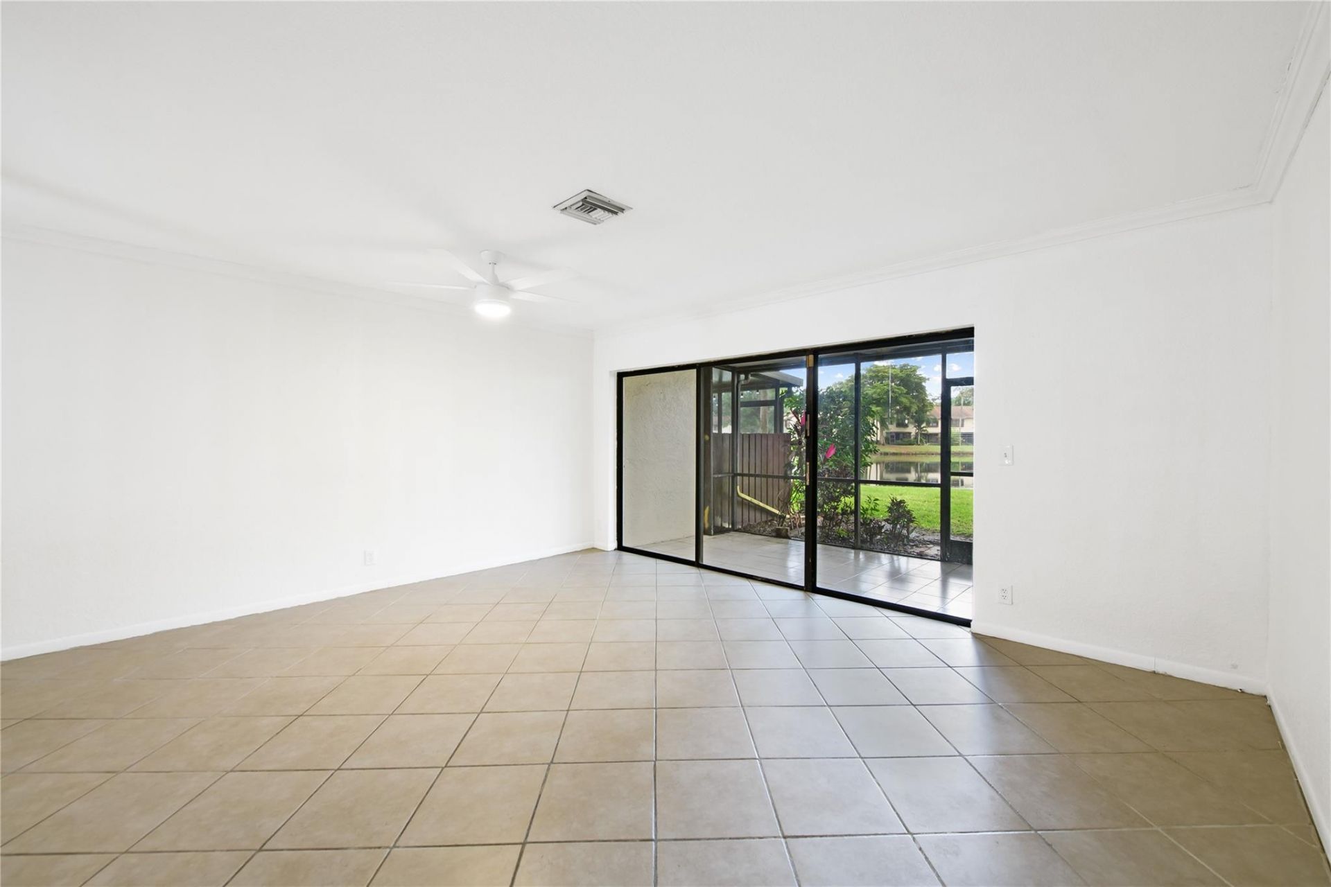 3755 Carambola Circle, Unit 3755, Coconut Creek, FL 33066 Photo