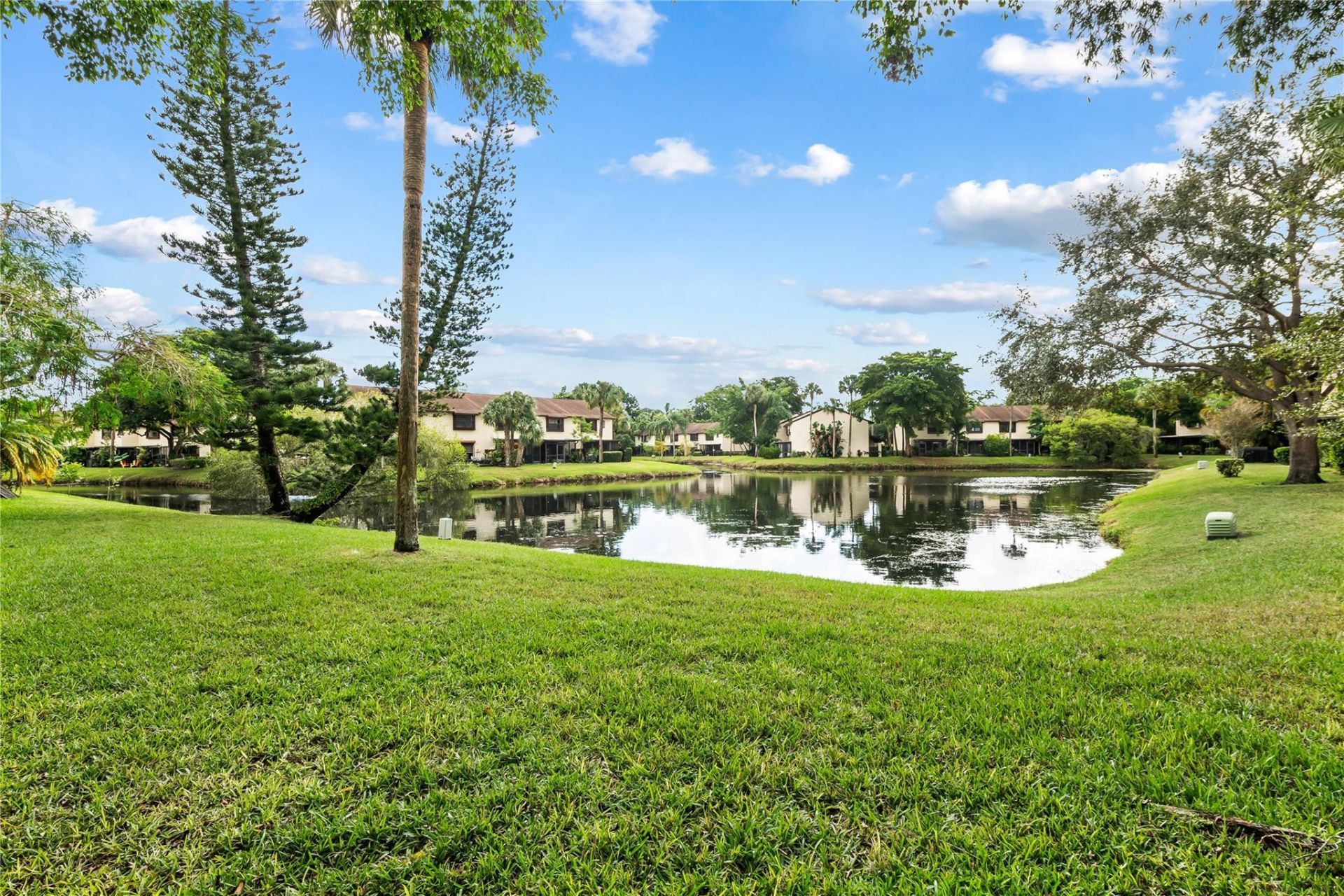 3755 Carambola Circle, Unit 3755, Coconut Creek, FL 33066 Photo