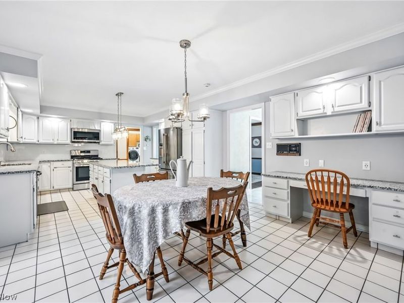 3682 Sperone Drive, Canfield, OH 44406 Photo 9