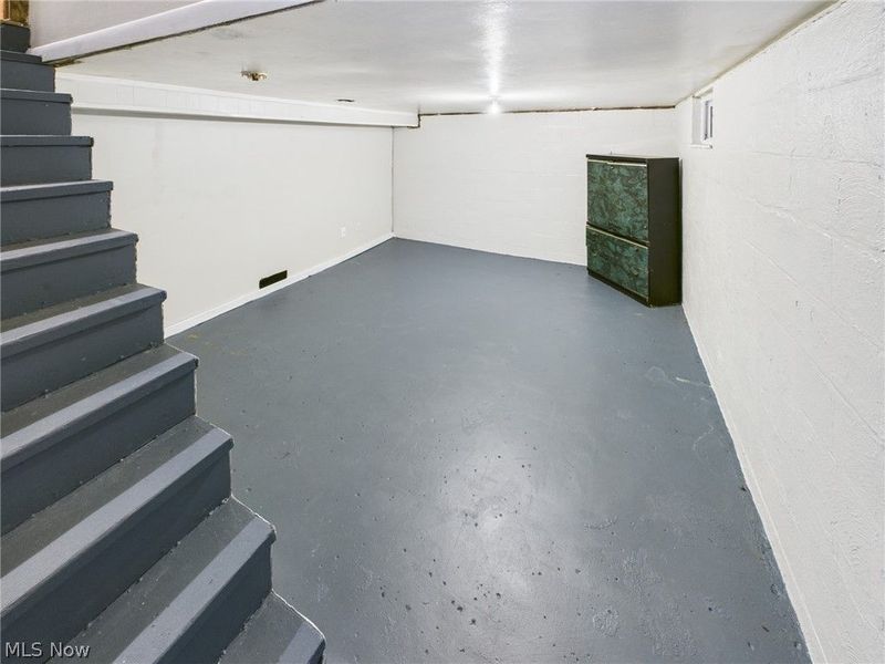 56 N Meadowlark Drive, Williamstown, WV 26187 Photo 13