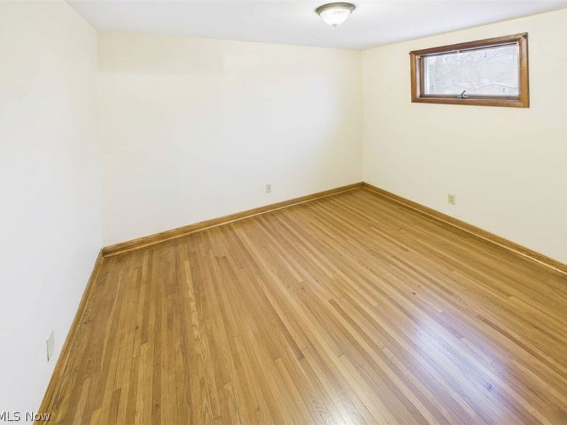 56 N Meadowlark Drive, Williamstown, WV 26187 Photo 7