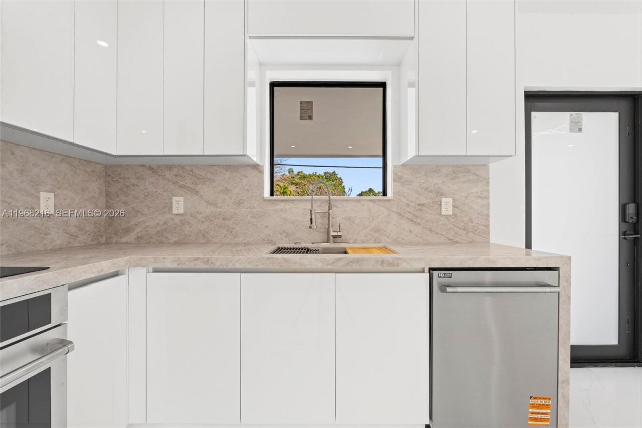 14950 NE 2nd Ave , Miami, FL 33161 Photo