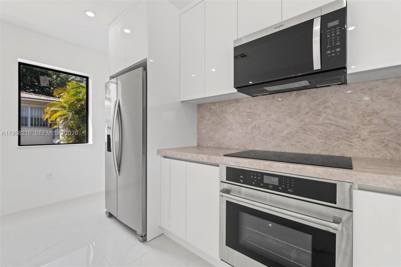 14950 NE 2nd Ave , Miami, FL 33161 Photo