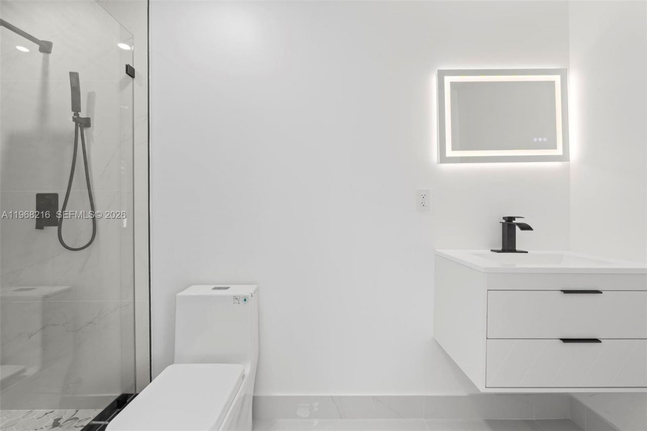 14950 NE 2nd Ave , Miami, FL 33161 Photo