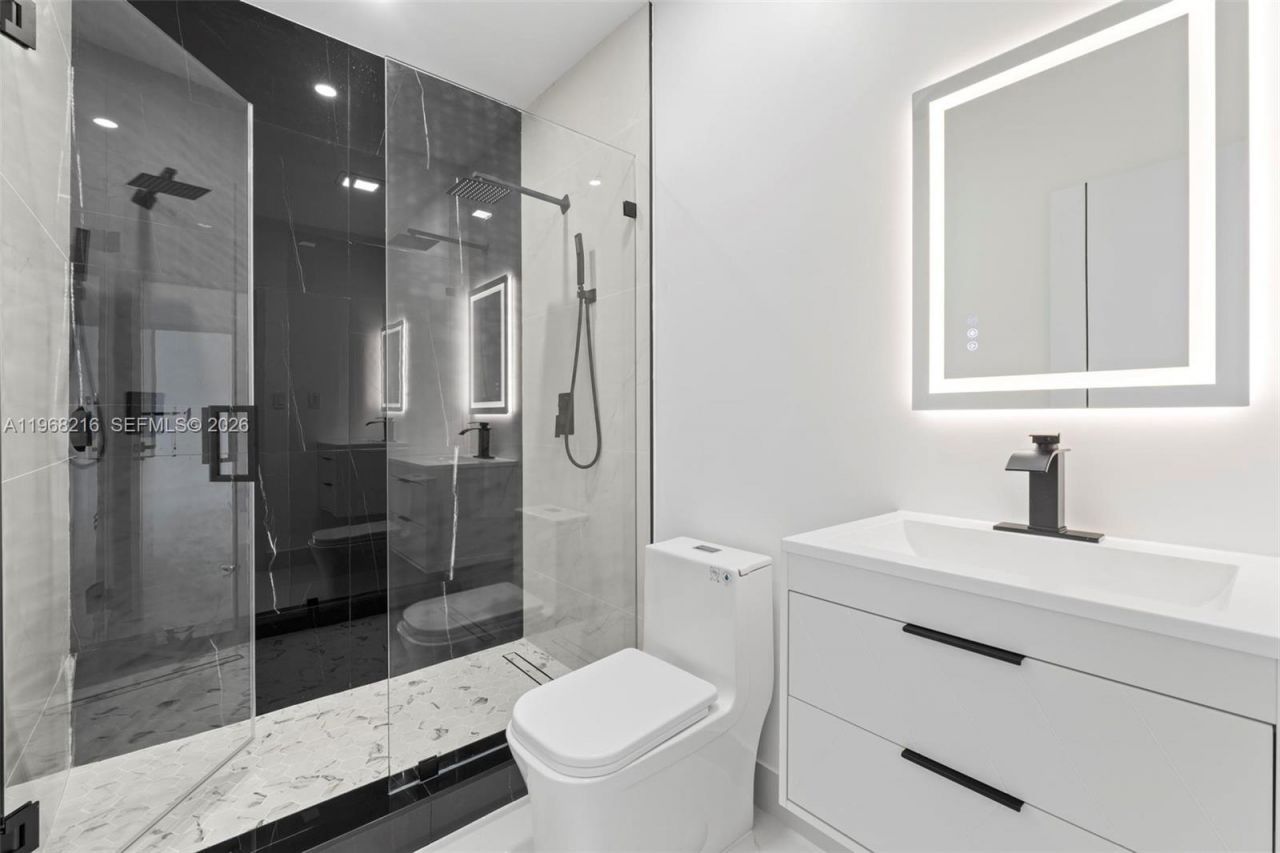 14950 NE 2nd Ave , Miami, FL 33161 Photo