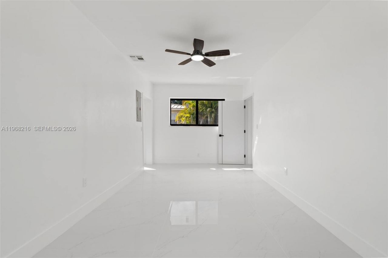 14950 NE 2nd Ave , Miami, FL 33161 Photo