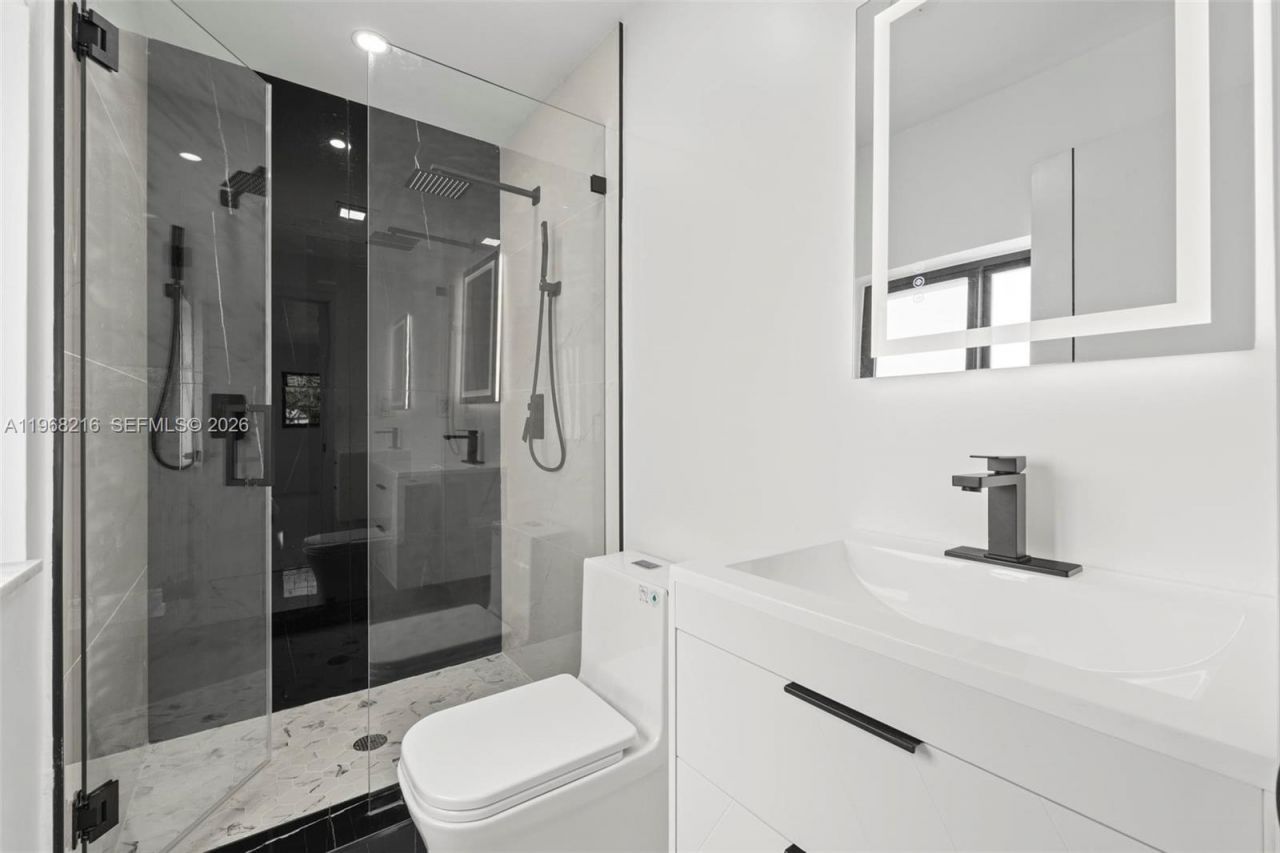 14950 NE 2nd Ave , Miami, FL 33161 Photo