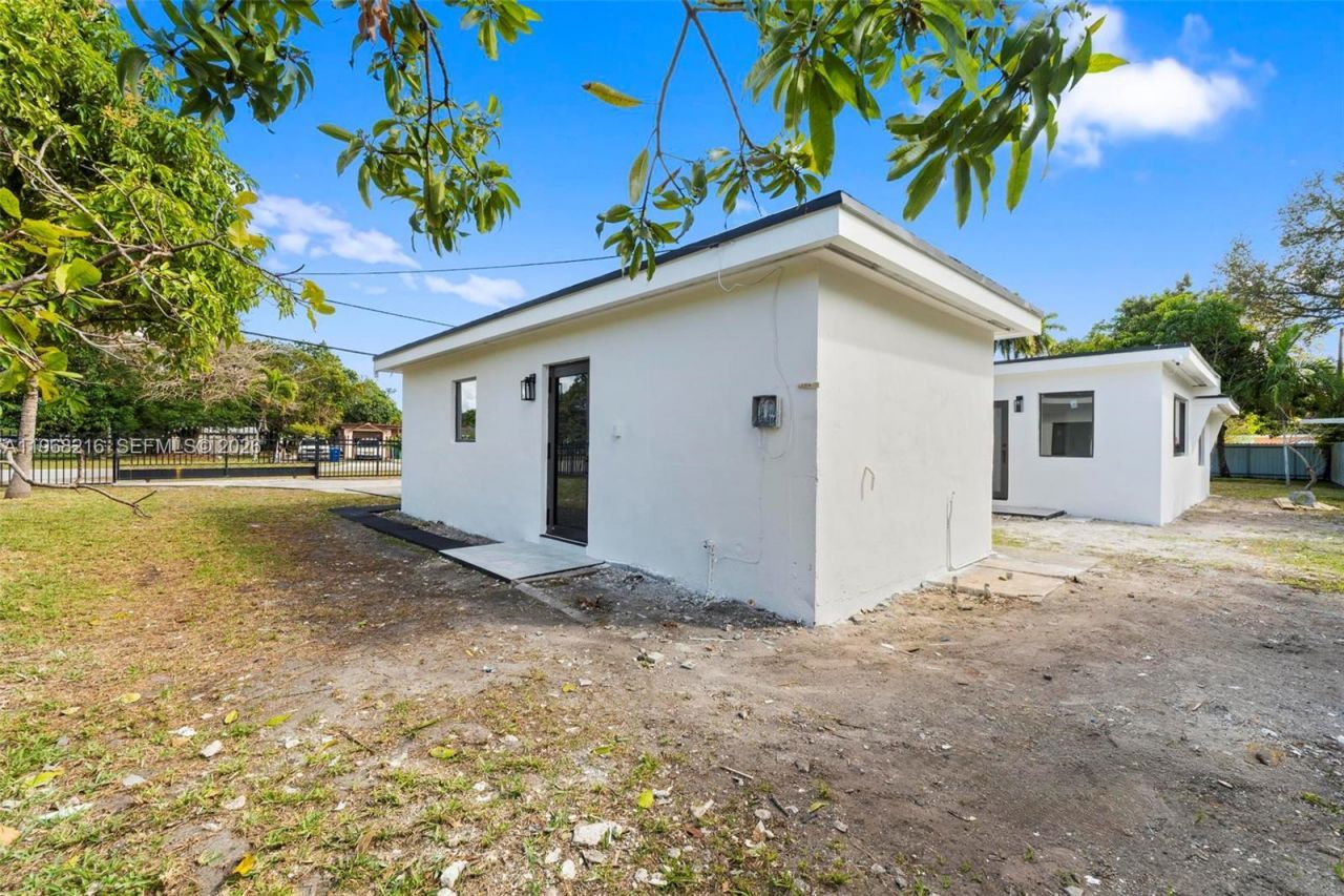 14950 NE 2nd Ave , Miami, FL 33161 Photo