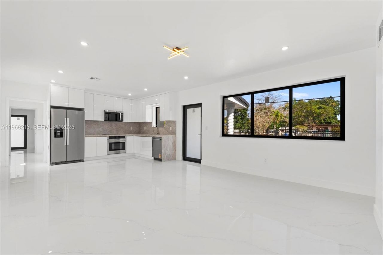 14950 NE 2nd Ave , Miami, FL 33161 Photo