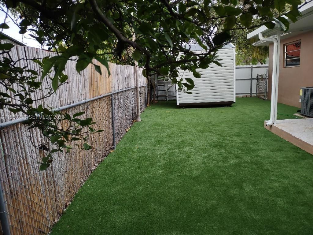 3437 NW 4th St, Unit 1, Miami, FL 33125 Photo