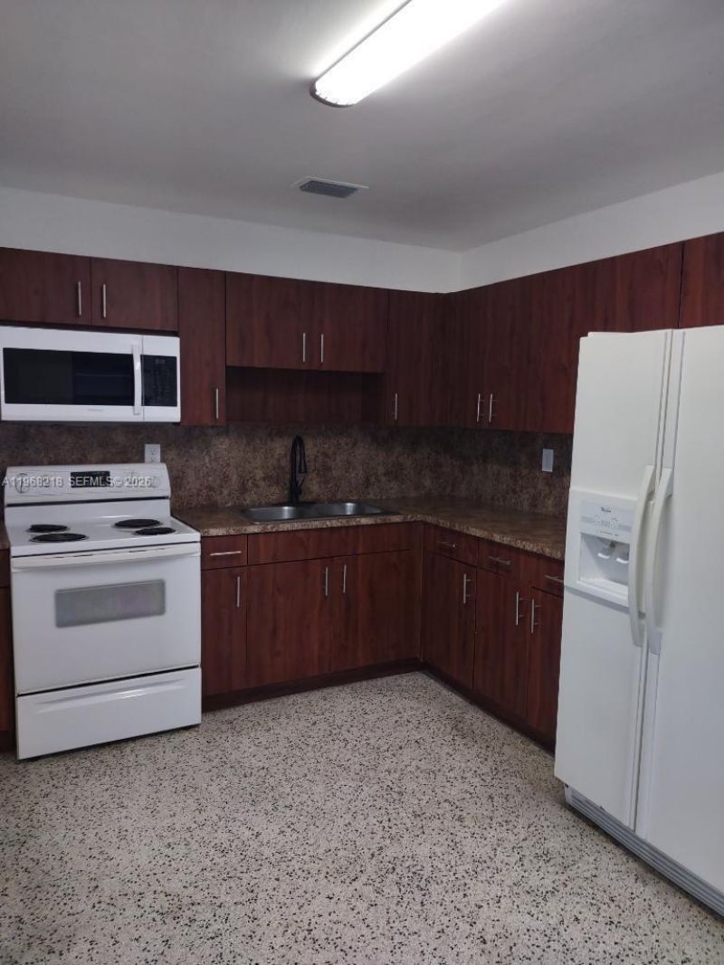 3437 NW 4th St, Unit 1, Miami, FL 33125 Photo