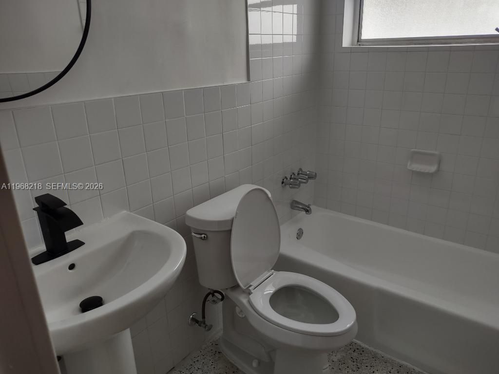 3437 NW 4th St, Unit 1, Miami, FL 33125 Photo
