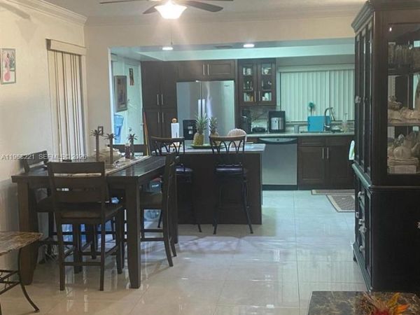 6010 S Falls Cir Dr , Unit 222, Lauderhill, FL 33319