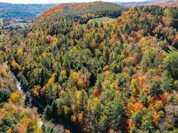 153 Russell Road, Tunbridge, VT 05077