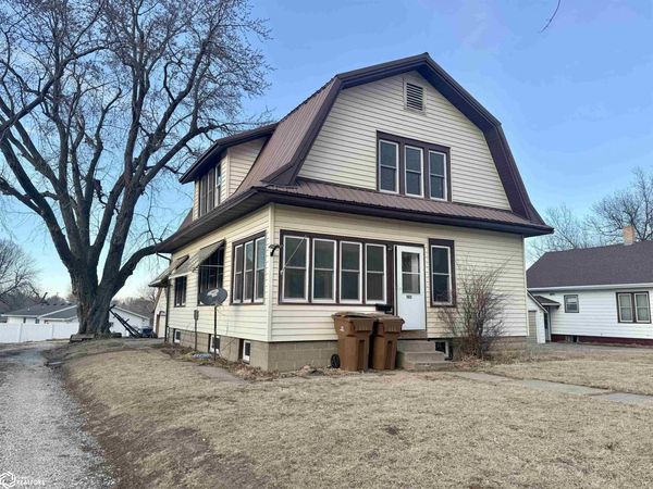 503 11th Street, Manning, IA 51455