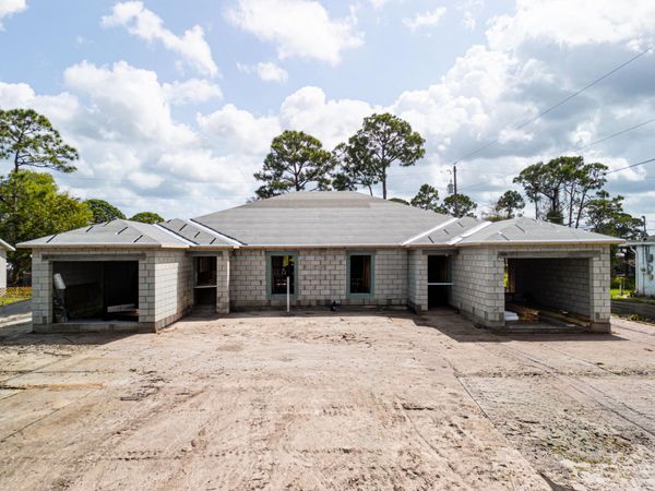 1167 Schumann Drive, Sebastian, FL 32958