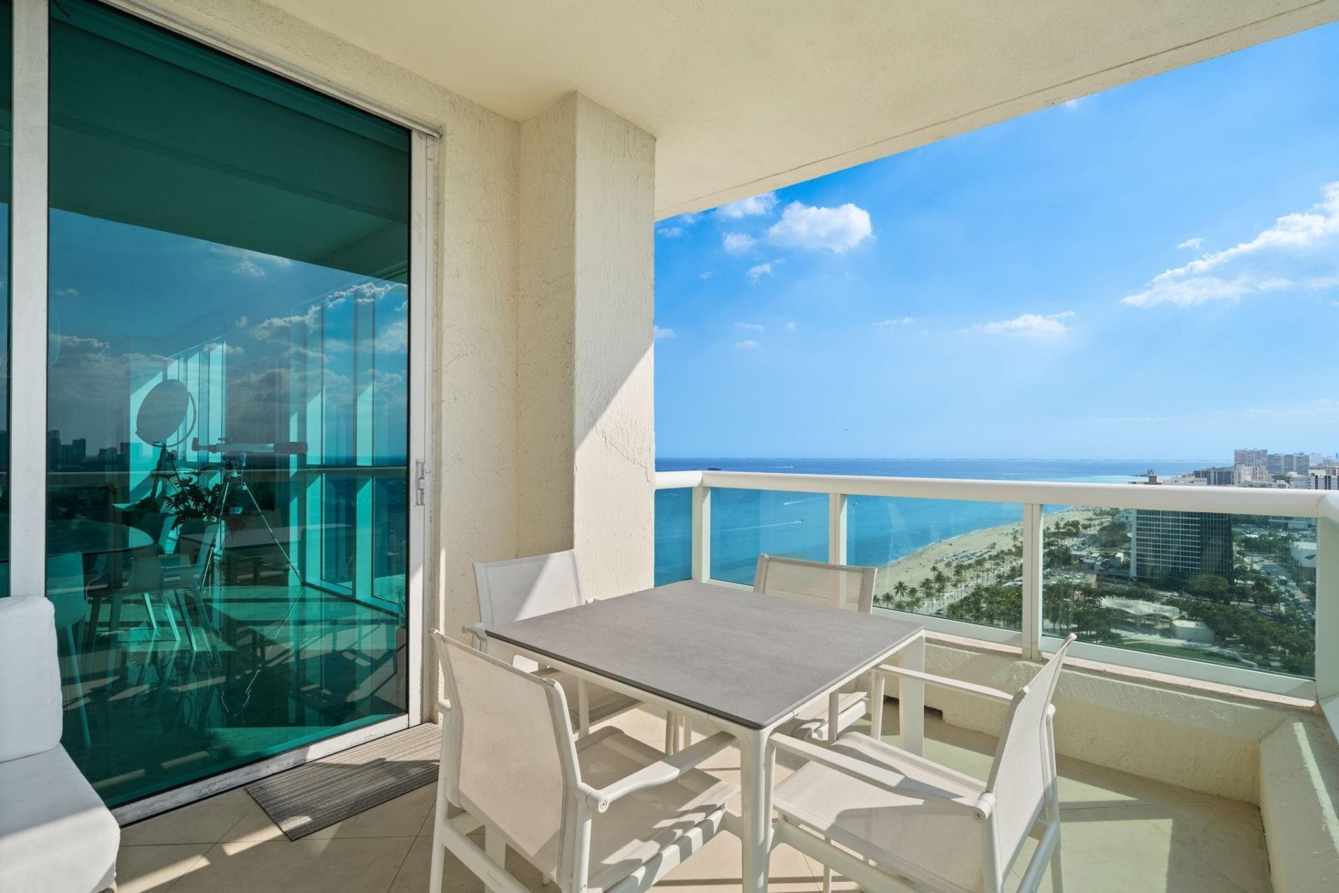 101 S Fort Lauderdale Beach Boulevard, Unit 2407, Fort Lauderdale, FL 33316 Photo