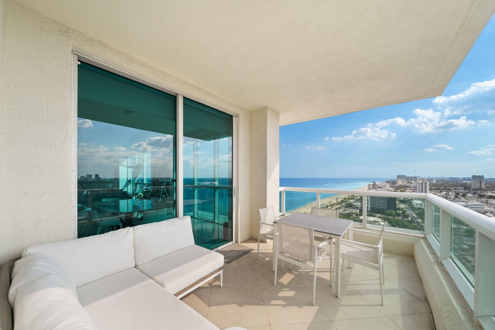 101 S Fort Lauderdale Beach Boulevard, Unit 2407, Fort Lauderdale, FL 33316 Photo