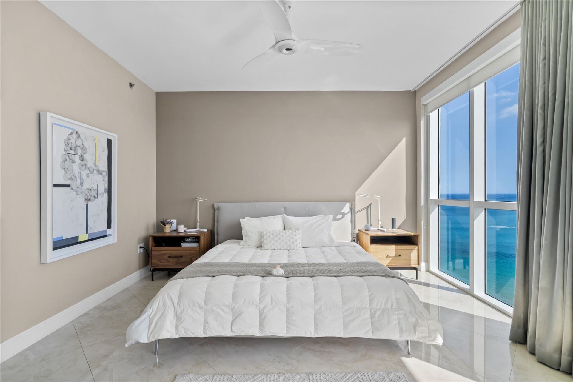 101 S Fort Lauderdale Beach Boulevard, Unit 2407, Fort Lauderdale, FL 33316 Photo