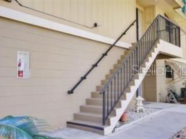 120 HIBISCUS WOODS COURT, Unit 10B, DELTONA, FL 32725