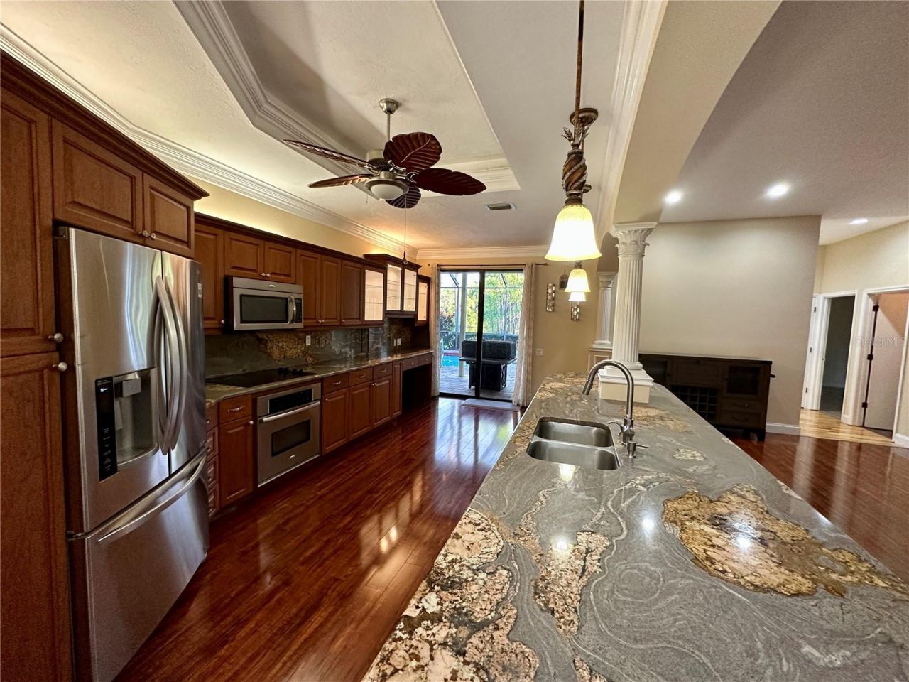 8133 Misty Oaks Boulevard, Sarasota, FL 34243 Photo