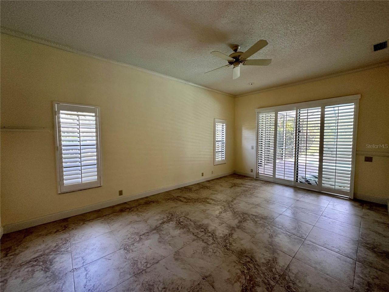 8133 Misty Oaks Boulevard, Sarasota, FL 34243 Photo
