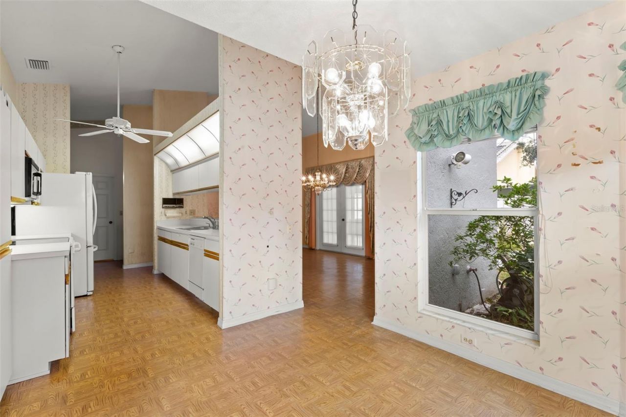 5245 Venice Way Ne, Saint Petersburg, FL 33703 Photo