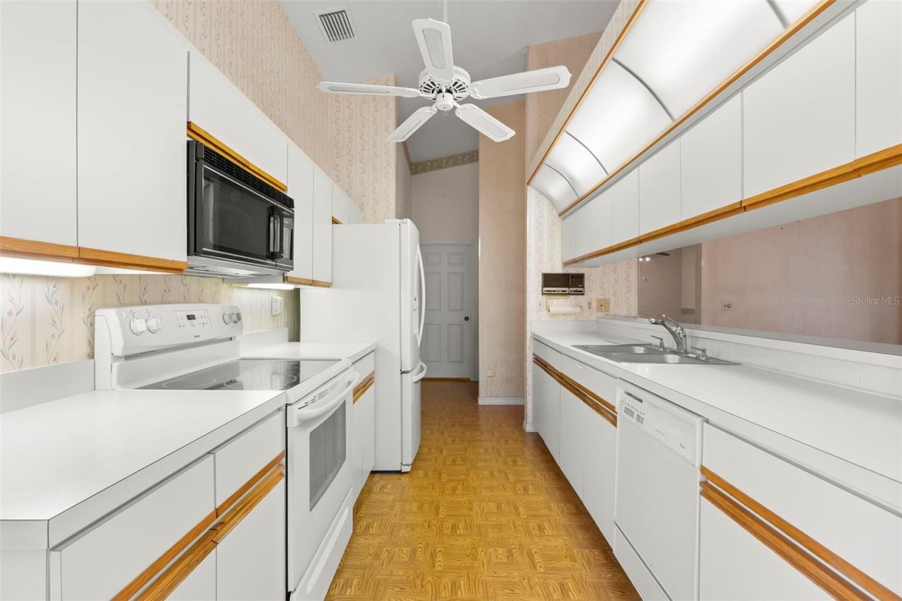 5245 Venice Way Ne, Saint Petersburg, FL 33703 Photo