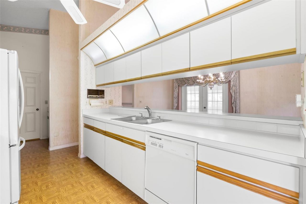 5245 Venice Way Ne, Saint Petersburg, FL 33703 Photo