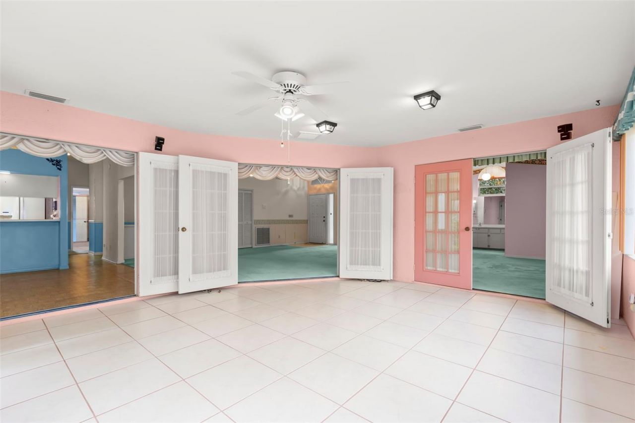 5245 Venice Way Ne, Saint Petersburg, FL 33703 Photo