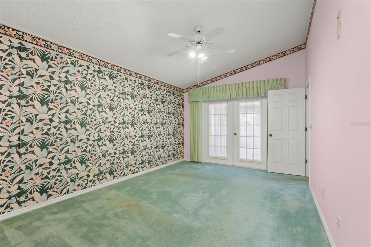 5245 Venice Way Ne, Saint Petersburg, FL 33703 Photo