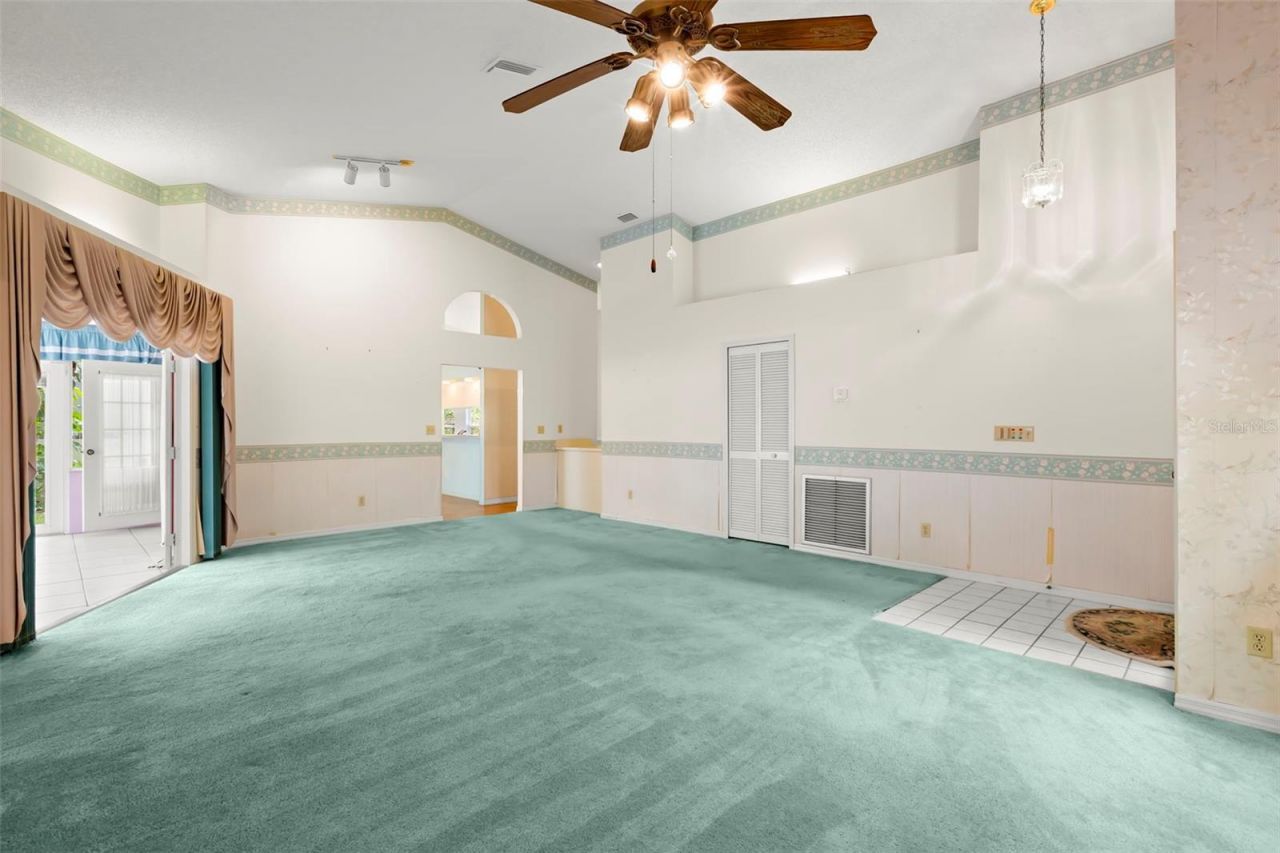 5245 Venice Way Ne, Saint Petersburg, FL 33703 Photo