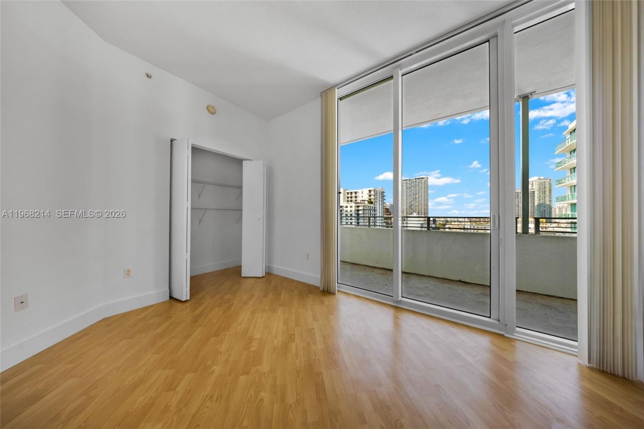 350 NE 24th St , Unit 1404, Miami, FL 33137 Photo