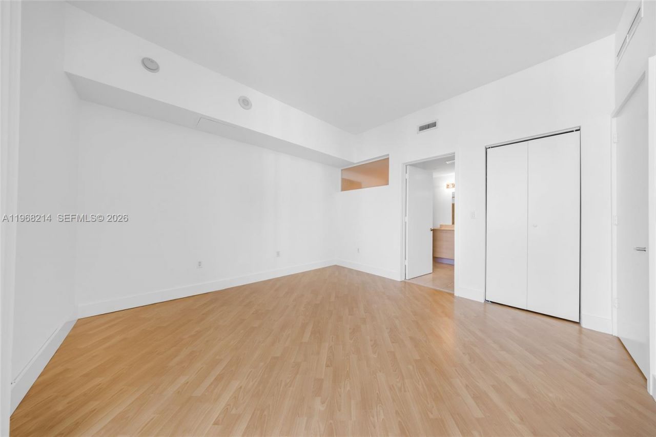 350 NE 24th St , Unit 1404, Miami, FL 33137 Photo